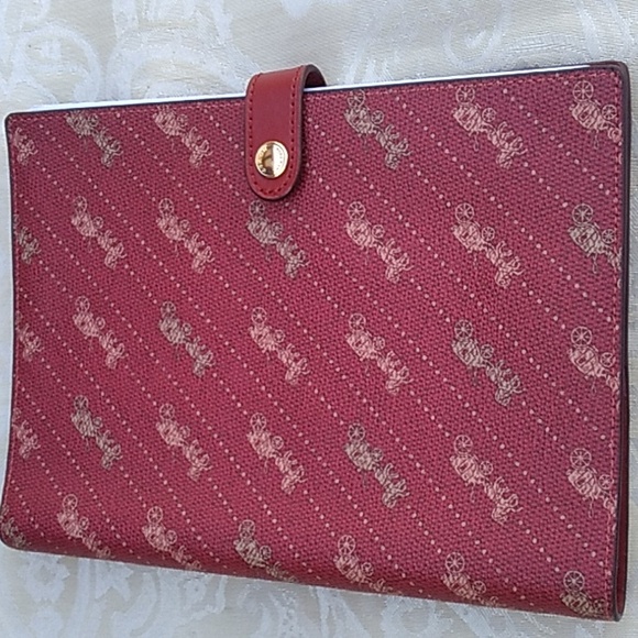 Coach Notebook - Picture 3 of 12